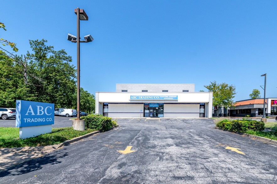 9345 Olive Blvd, Saint Louis, MO for sale - Building Photo - Image 1 of 50