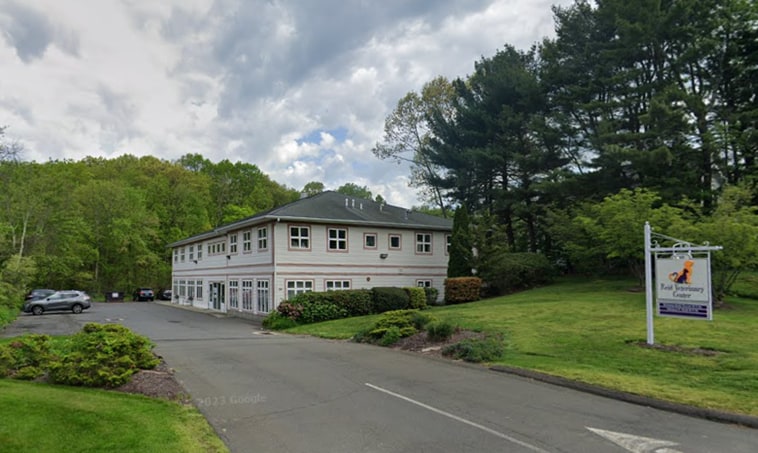 165 Monroe Tpke, Trumbull, CT for sale - Primary Photo - Image 1 of 2
