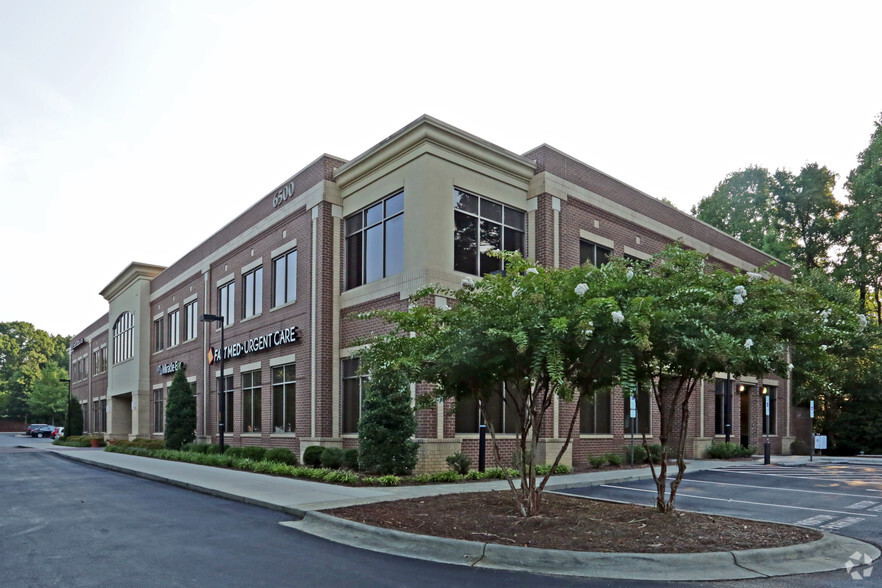 6500 Creedmoor Rd, Raleigh, NC for lease - Primary Photo - Image 1 of 9