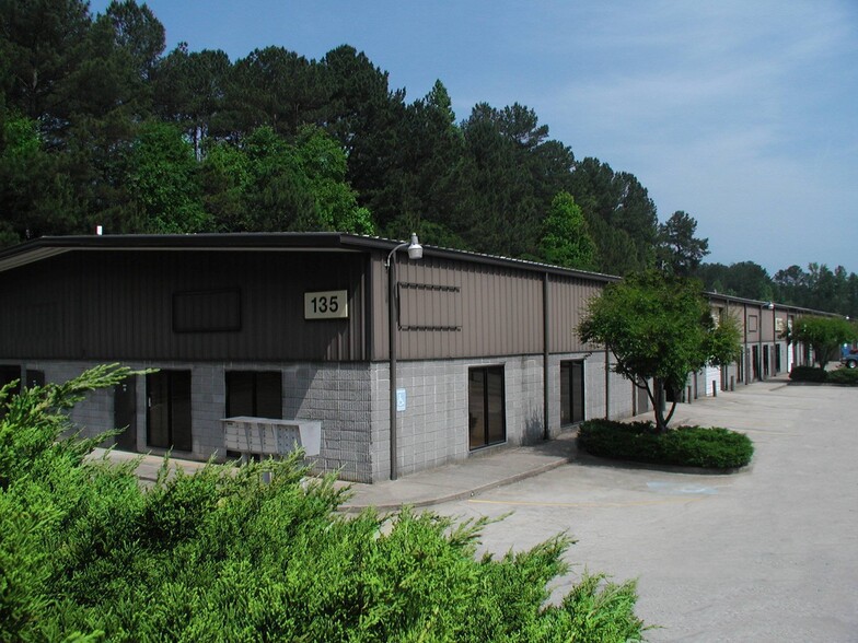 135 Bethea Rd, Fayetteville, GA for lease - Building Photo - Image 1 of 3