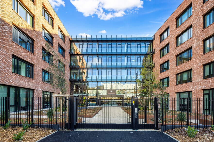 10 Rue Joannès Carret, Lyon for lease - Building Photo - Image 3 of 3