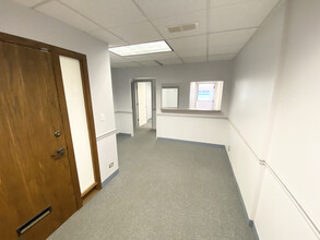 4801 W Peterson Ave, Chicago, IL for lease Interior Photo- Image 2 of 5