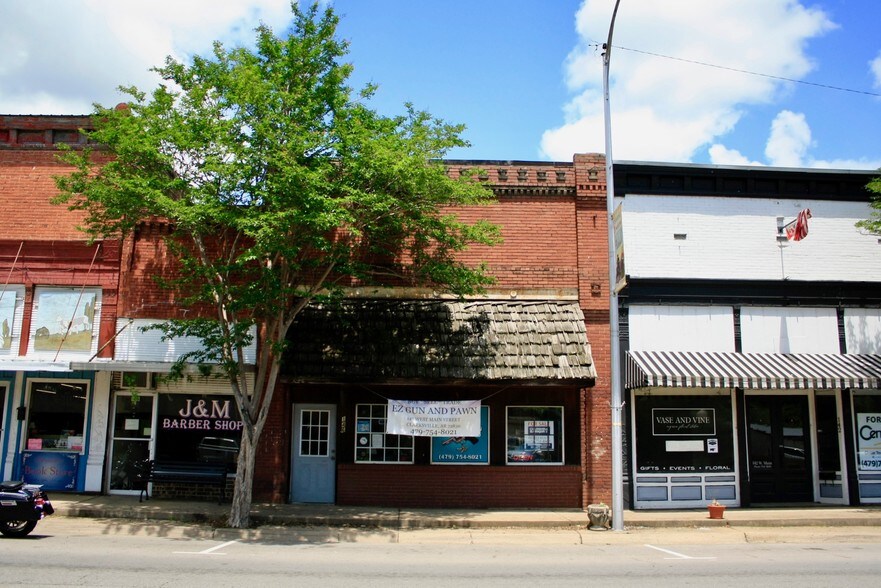 146 W Main St, Clarksville, AR for sale - Primary Photo - Image 1 of 1