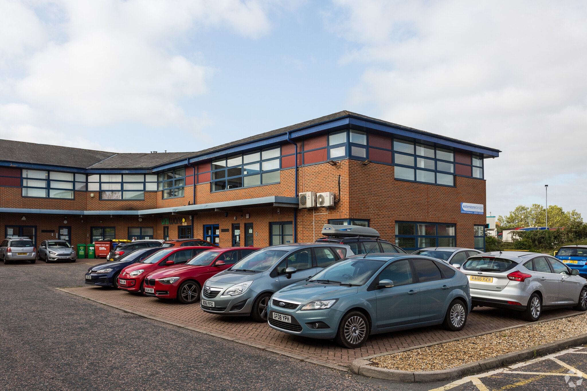 Sir Thomas Longley Rd, Rochester for sale Primary Photo- Image 1 of 1