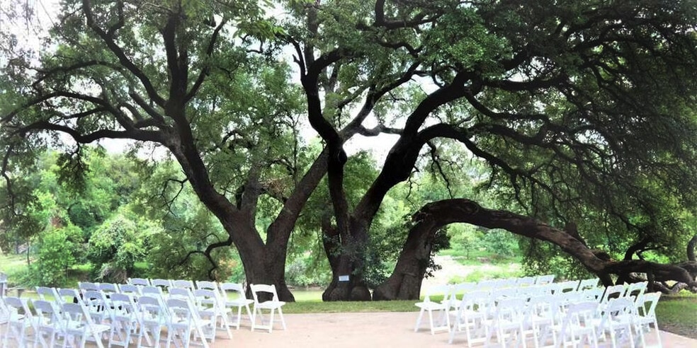 205 SW Barnard St, Glen Rose, TX for sale - Building Photo - Image 3 of 41