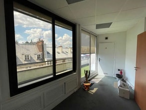 Boulevard Des Italiens, Paris for lease Interior Photo- Image 2 of 7