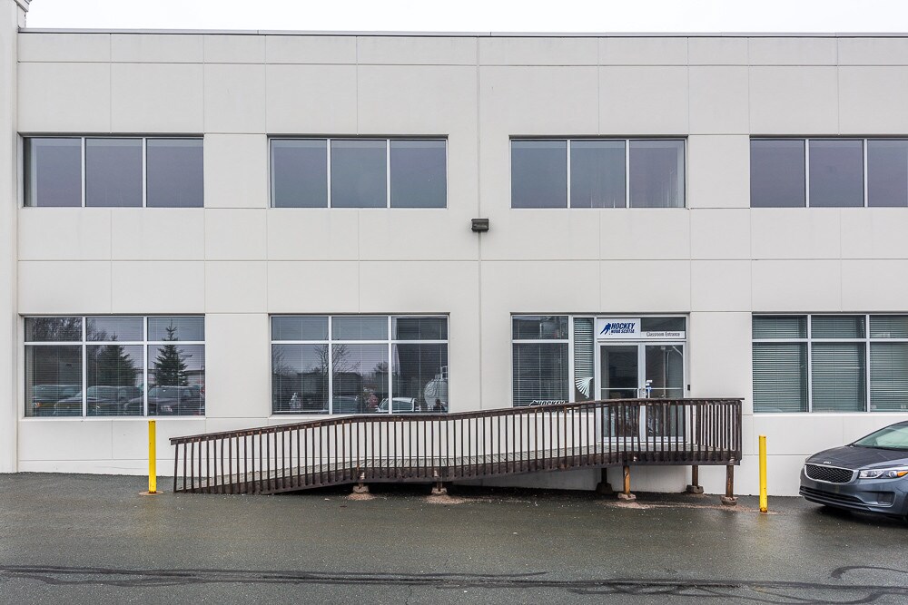 7 Mellor Ave, Dartmouth, NS B3B 0E8 7 Mellor Ave, Dartmouth, NS B3B 0E8