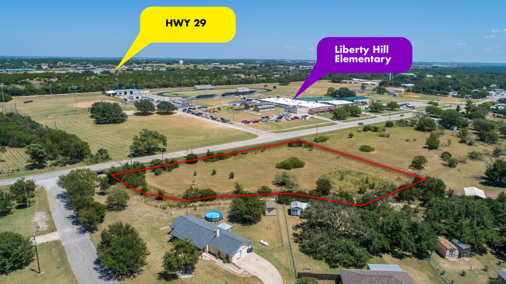 1425 Loop 332, Liberty Hill, TX for sale - Primary Photo - Image 1 of 1