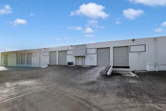 5501-5595 NW 72nd Ave, Miami, FL for lease Interior Photo- Image 2 of 5