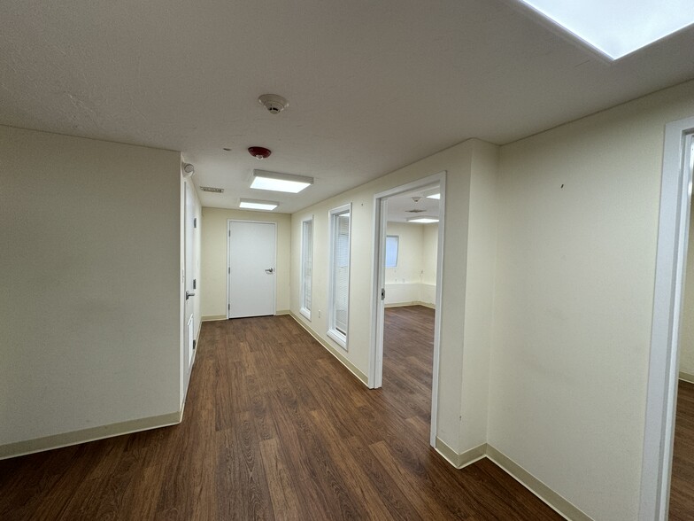 210 Winter St, Weymouth, MA for lease - Building Photo - Image 3 of 9