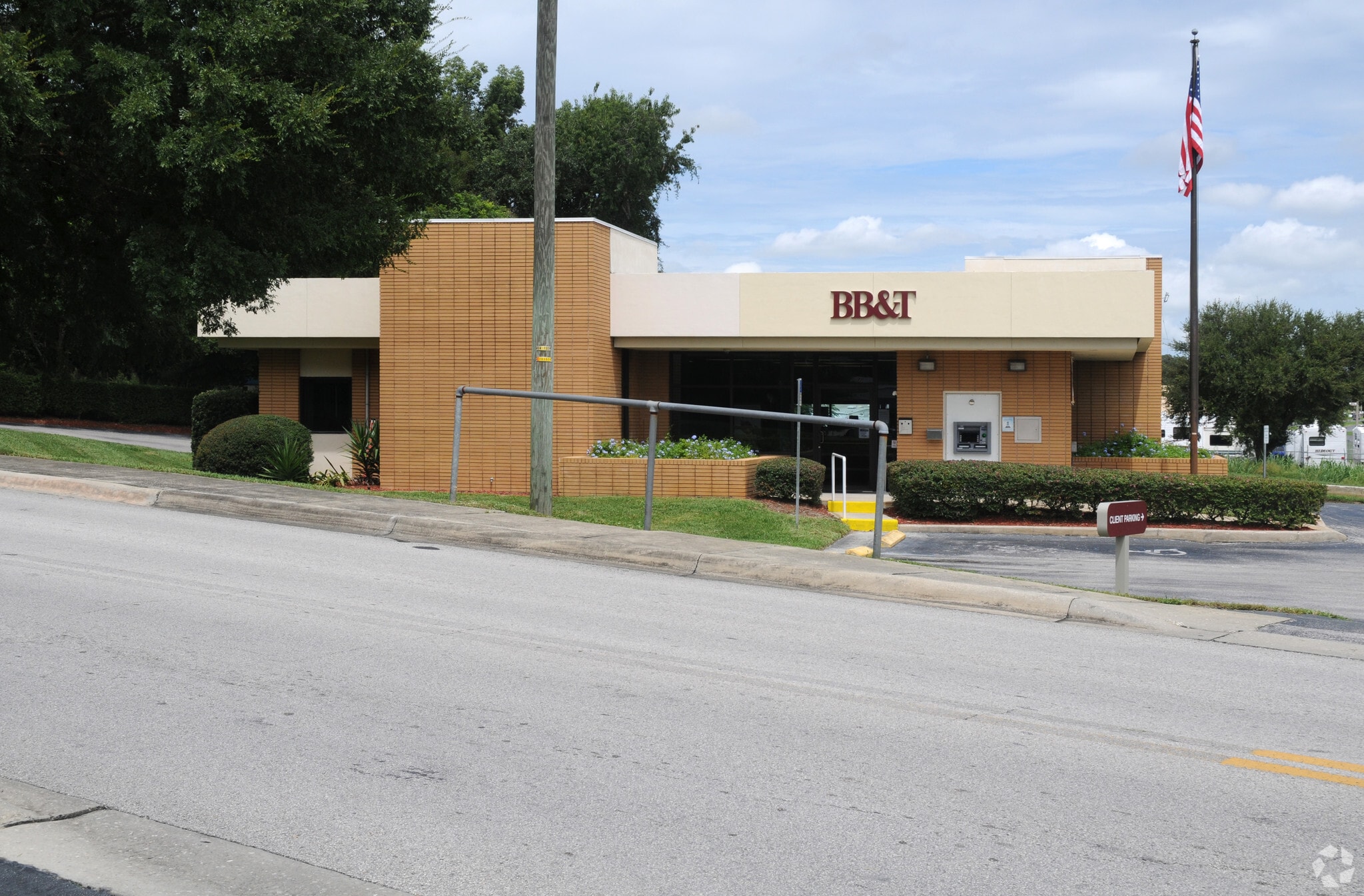 410 E Palm St, Fruitland Park, FL for sale Primary Photo- Image 1 of 14