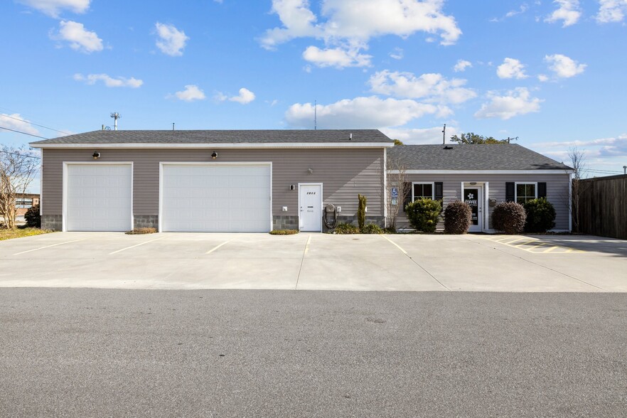 1513 Bridges St, Morehead City, NC for sale - Building Photo - Image 1 of 1