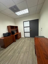 4500-4500 N University Dr, Coral Springs, FL for lease Interior Photo- Image 1 of 4