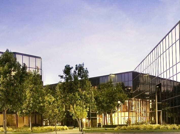 19600 Fairchild Rd, Irvine, CA 92612 Newport Summit