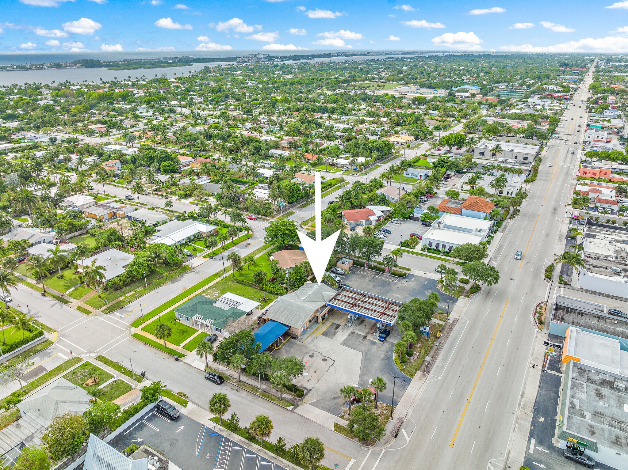 6400 Dixie Hwy, West Palm Beach, FL 33405 Chevron Station WPB