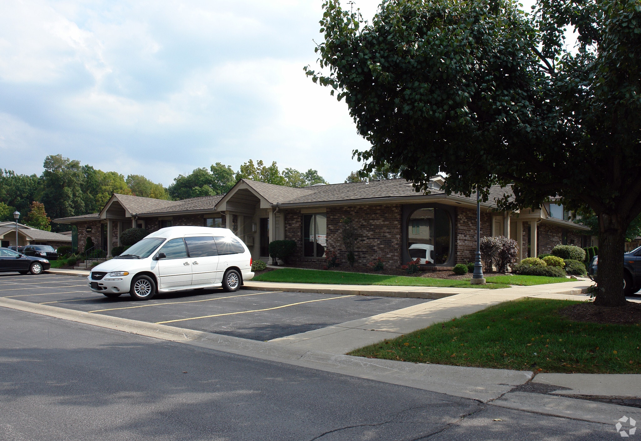 6301-6323 Constitution Dr, Fort Wayne, IN for sale Primary Photo- Image 1 of 1