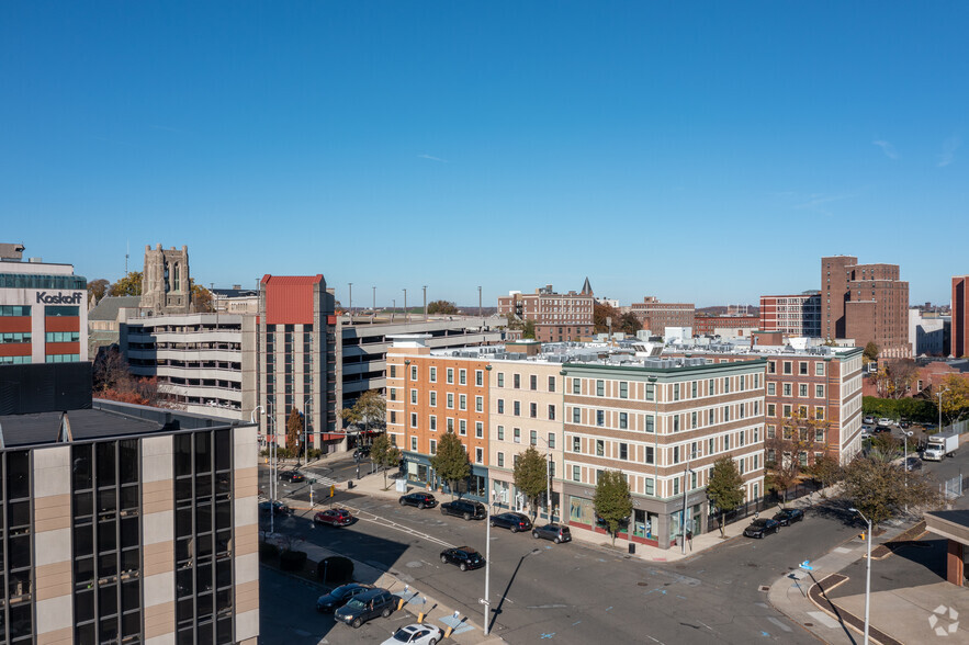 305-323 Fairfield Ave, Bridgeport, CT for lease - Aerial - Image 3 of 18