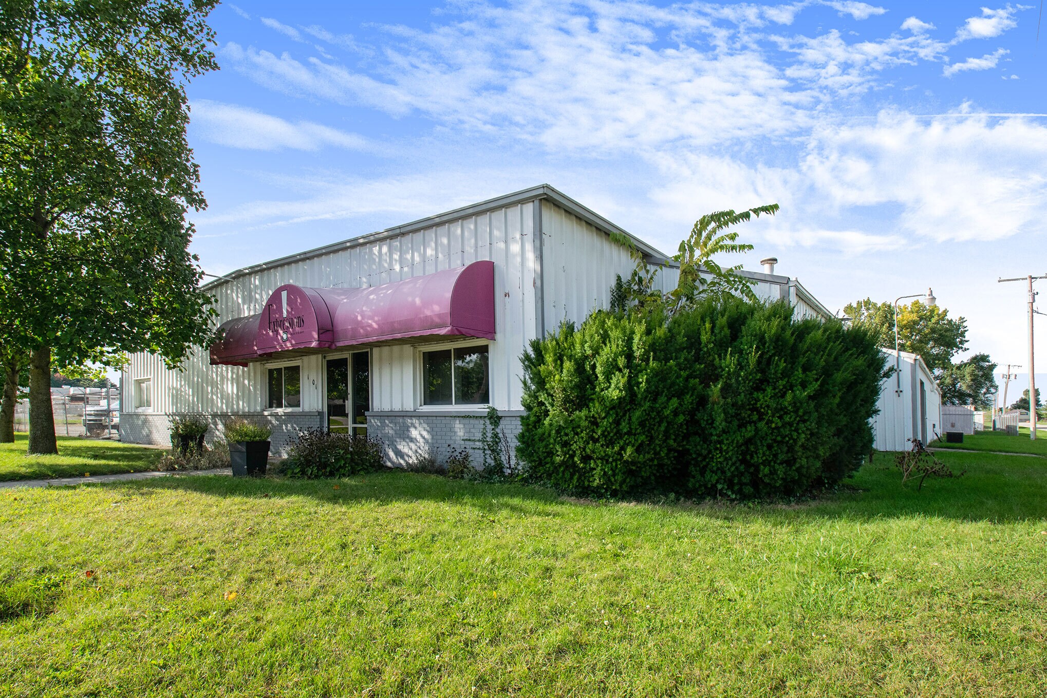 101 Maple St, Millersburg, IN for sale Primary Photo- Image 1 of 1