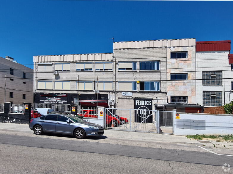 Calle Fábricas, 3, Alcorcón, Madrid for lease - Primary Photo - Image 1 of 10