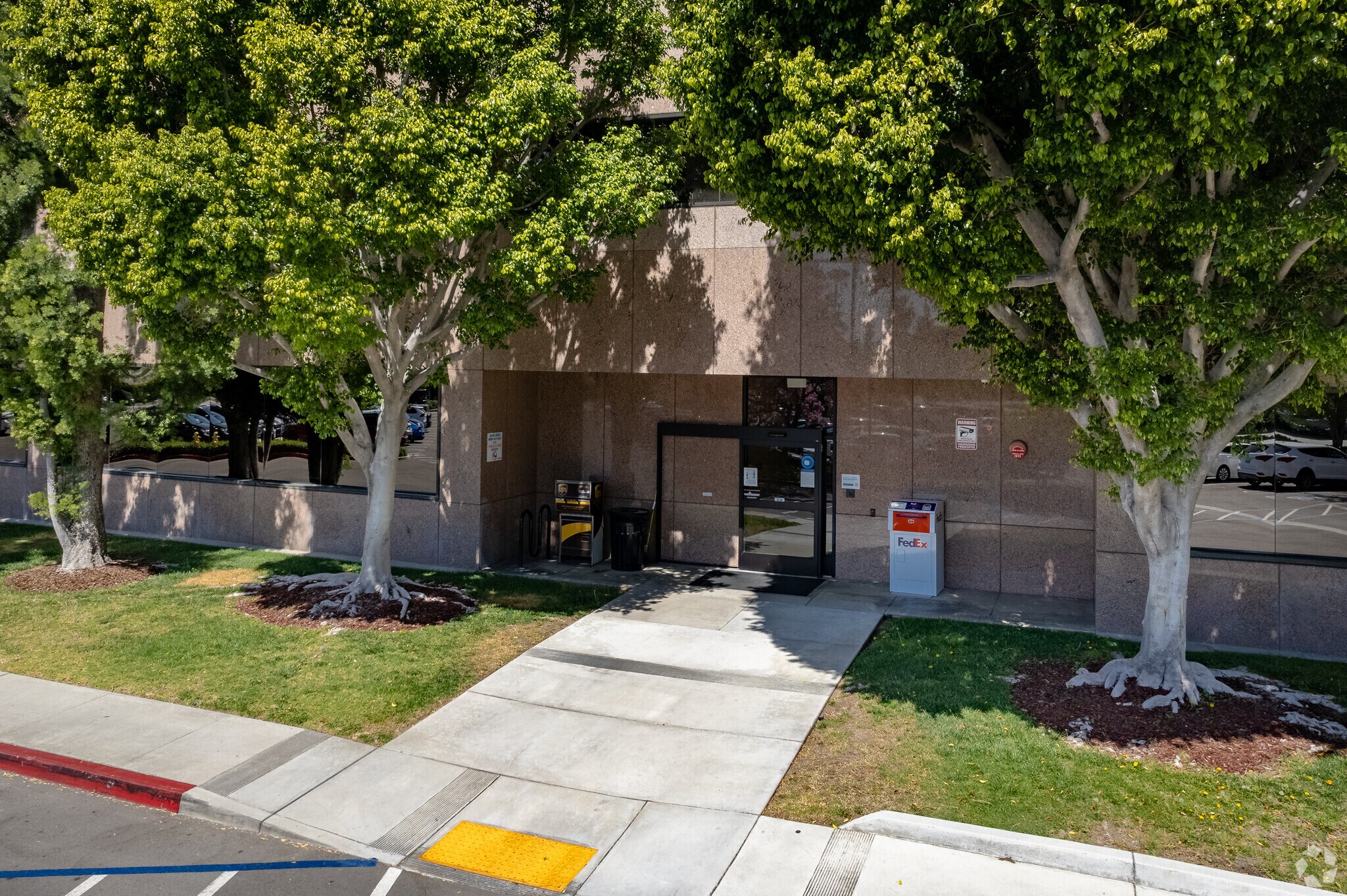 301 W Huntington Dr, Arcadia, CA 91007 Santa Anita Medical Plaza