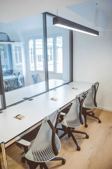 10 Rue Pergolèse, Paris for lease - Interior Photo - Image 3 of 20