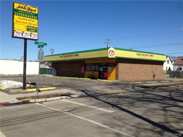 6000 Chase Rd, Dearborn, MI for sale - Primary Photo - Image 1 of 1