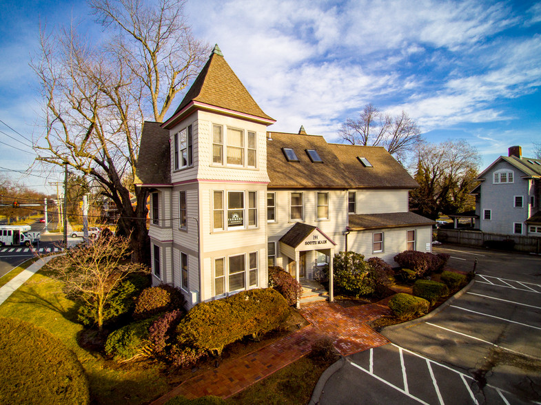 91 S Main St, West Hartford, CT for sale - Building Photo - Image 1 of 1