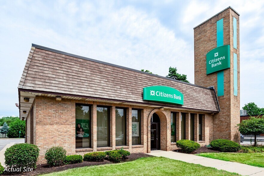 3230 W Alexis Rd, Toledo, OH for sale - Primary Photo - Image 1 of 1