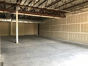 4712 Stoddard Rd, Modesto, CA for lease Interior Photo- Image 1 of 2