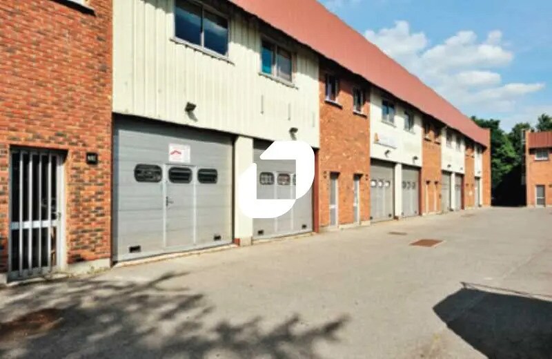 Flex in Lisses for lease - Building Photo - Image 1 of 10