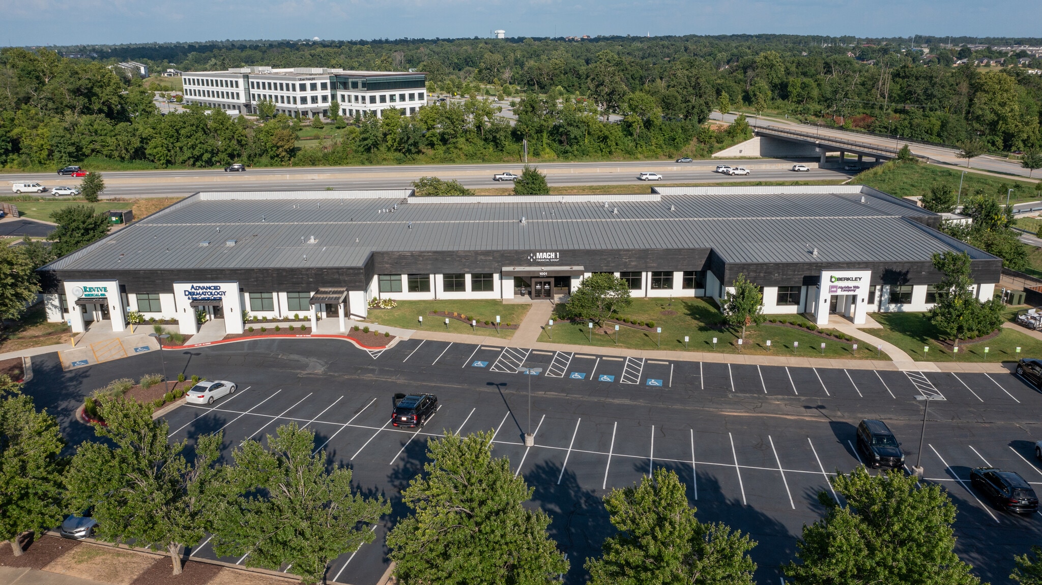 1001 S 52nd St, Rogers, AR for lease Primary Photo- Image 1 of 6