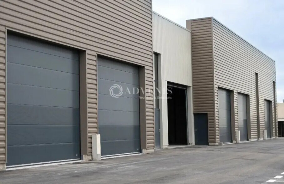 Flex in SAINT-GEORGES-D'ORQUES for sale - Building Photo - Image 1 of 8