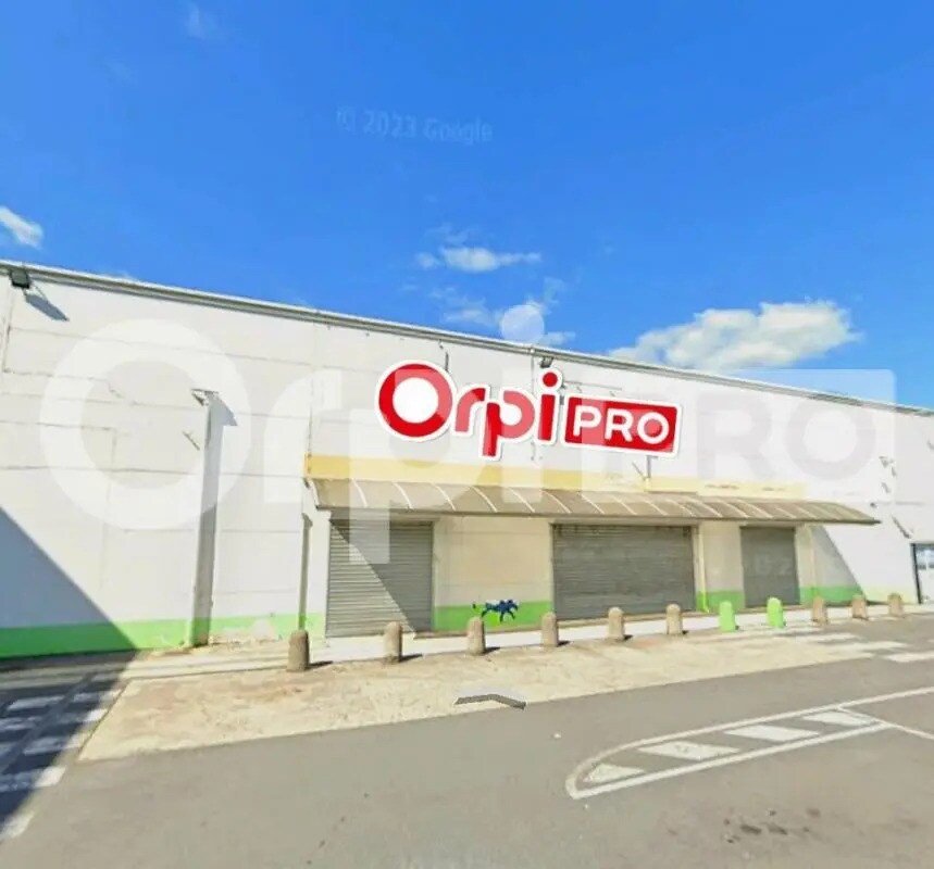 Retail in Reims for lease Building Photo- Image 1 of 5