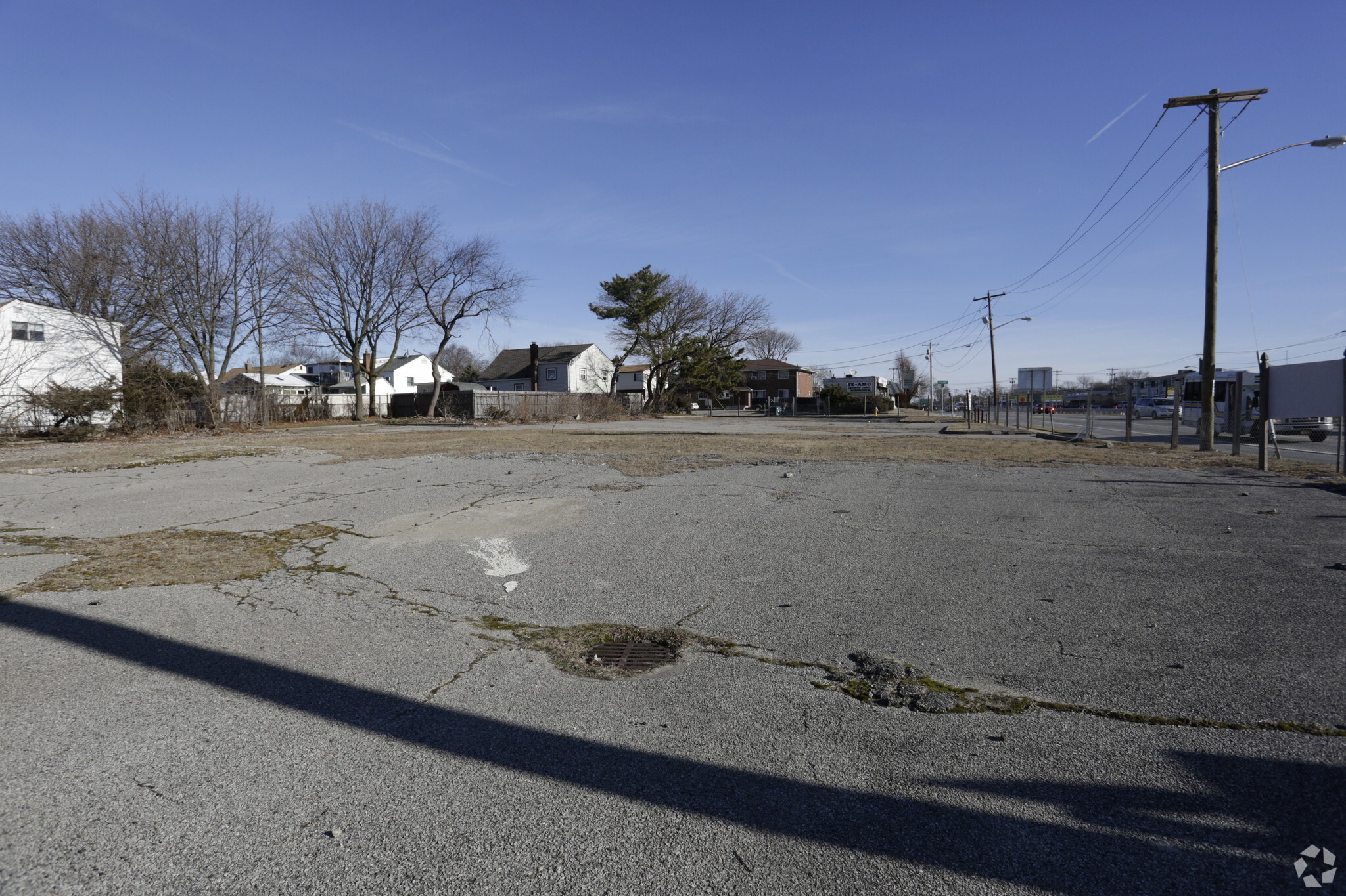 244 Sunrise Hwy, Lindenhurst, NY for lease Primary Photo- Image 1 of 5