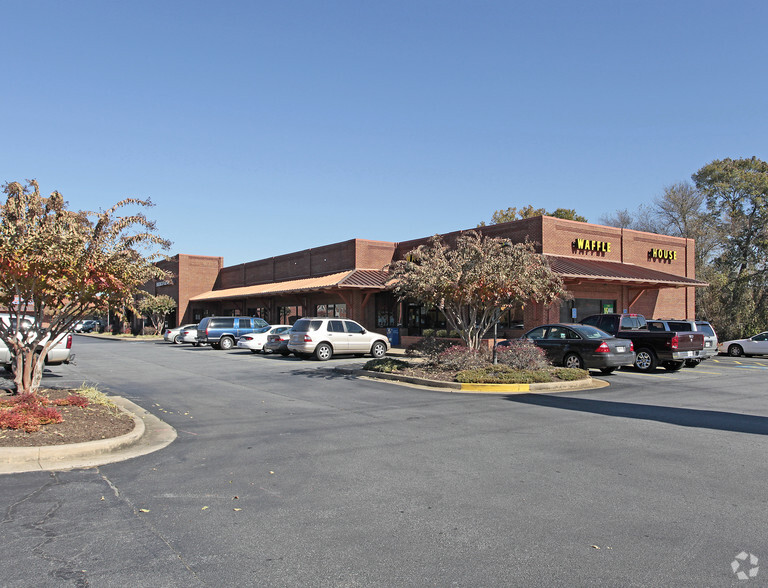 9529-9539 Hwy 92, Woodstock, GA for lease - Primary Photo - Image 1 of 7