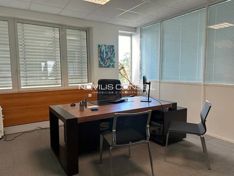 Office in Toulouse for lease - Interior Photo - Image 3 of 5