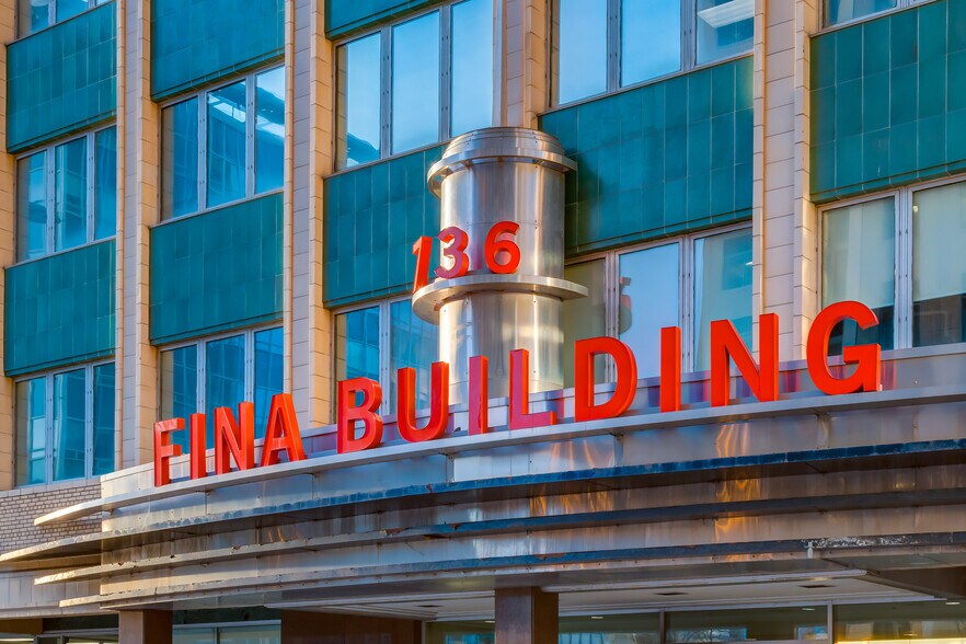 736 8th Ave SW, Calgary, AB for sale - Building Photo - Image 1 of 1