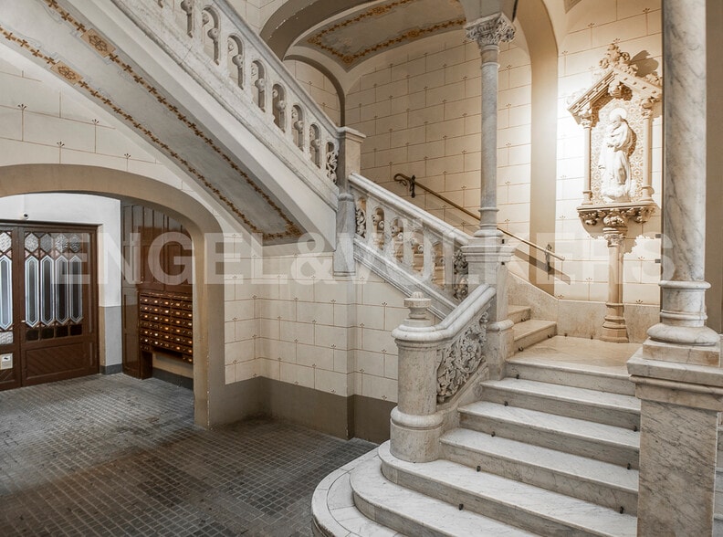 Office in Barcelona, Barcelona for lease - Interior Photo - Image 2 of 7