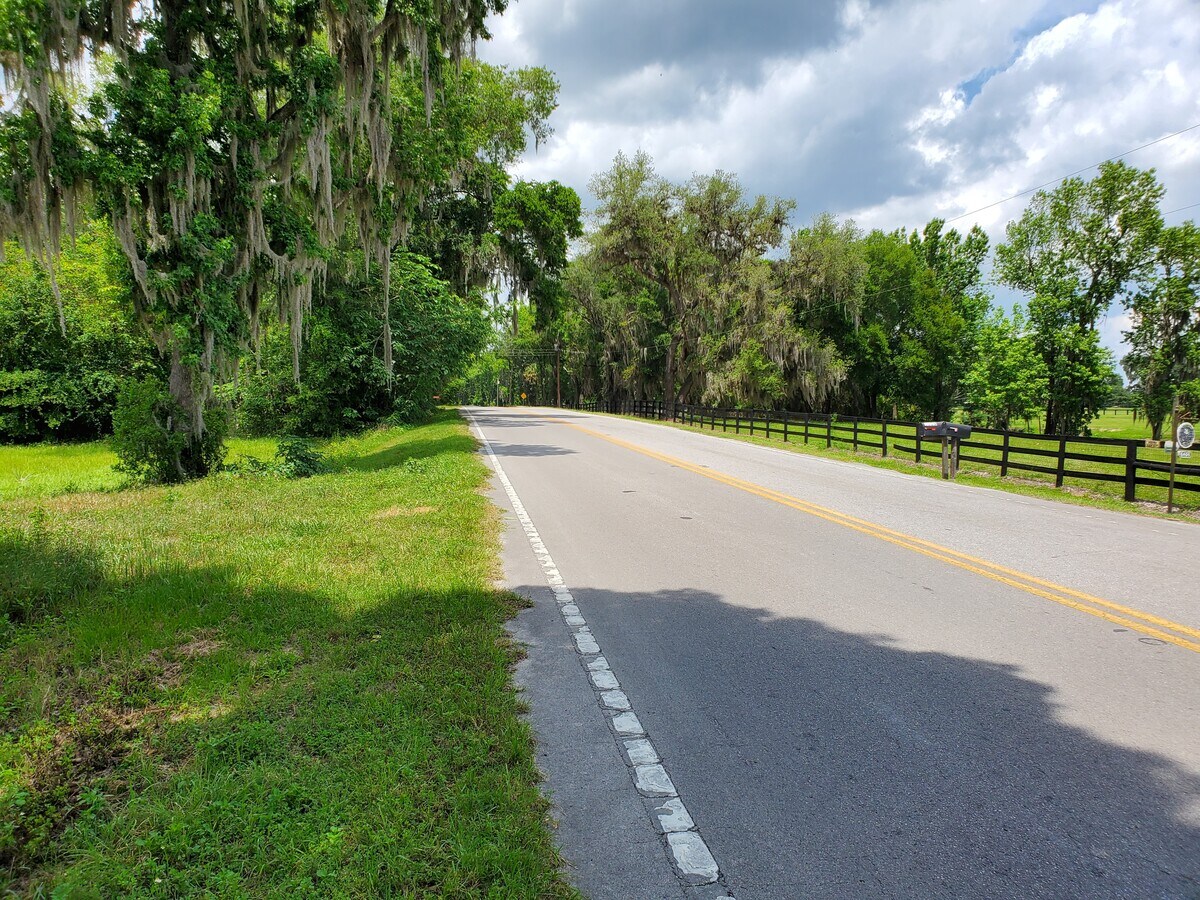 W Highway 329, Reddick, FL 32686