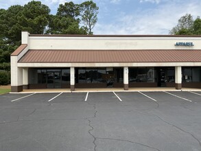 6199 Highway 92, Acworth, GA for lease Building Photo- Image 1 of 1