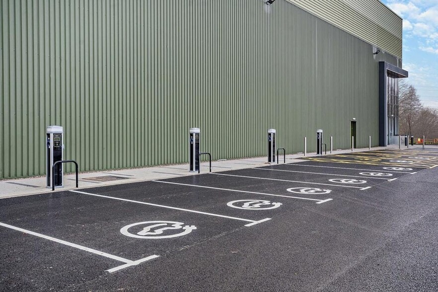 Meaford Rd, Stone for lease - Building Photo - Image 3 of 16