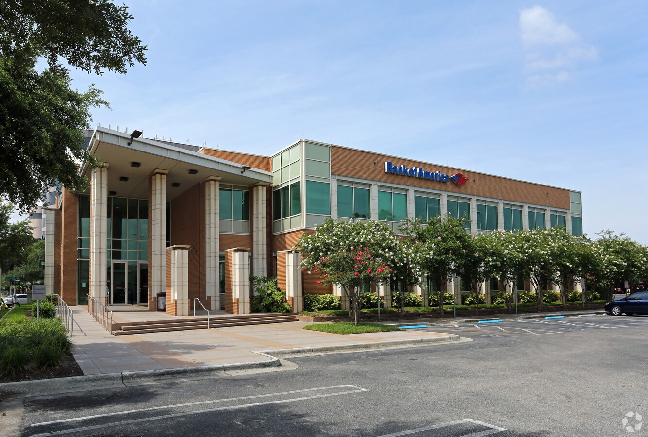 100 N Westshore Blvd, Tampa, FL 33609