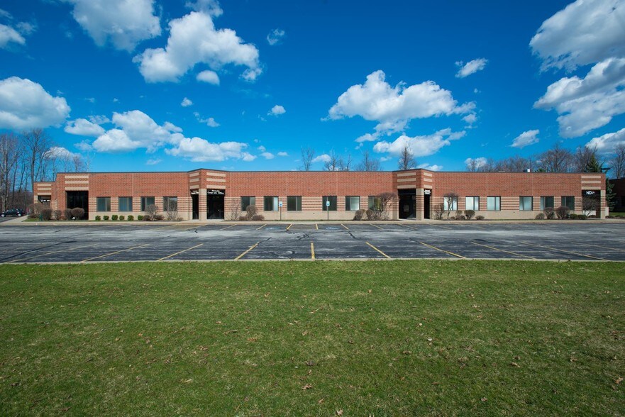 26391 Curtiss Wright Pky, Richmond Heights, OH for lease - Building Photo - Image 1 of 6