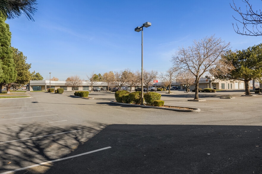 240 S Rock Blvd, Reno, NV for lease - Building Photo - Image 3 of 6