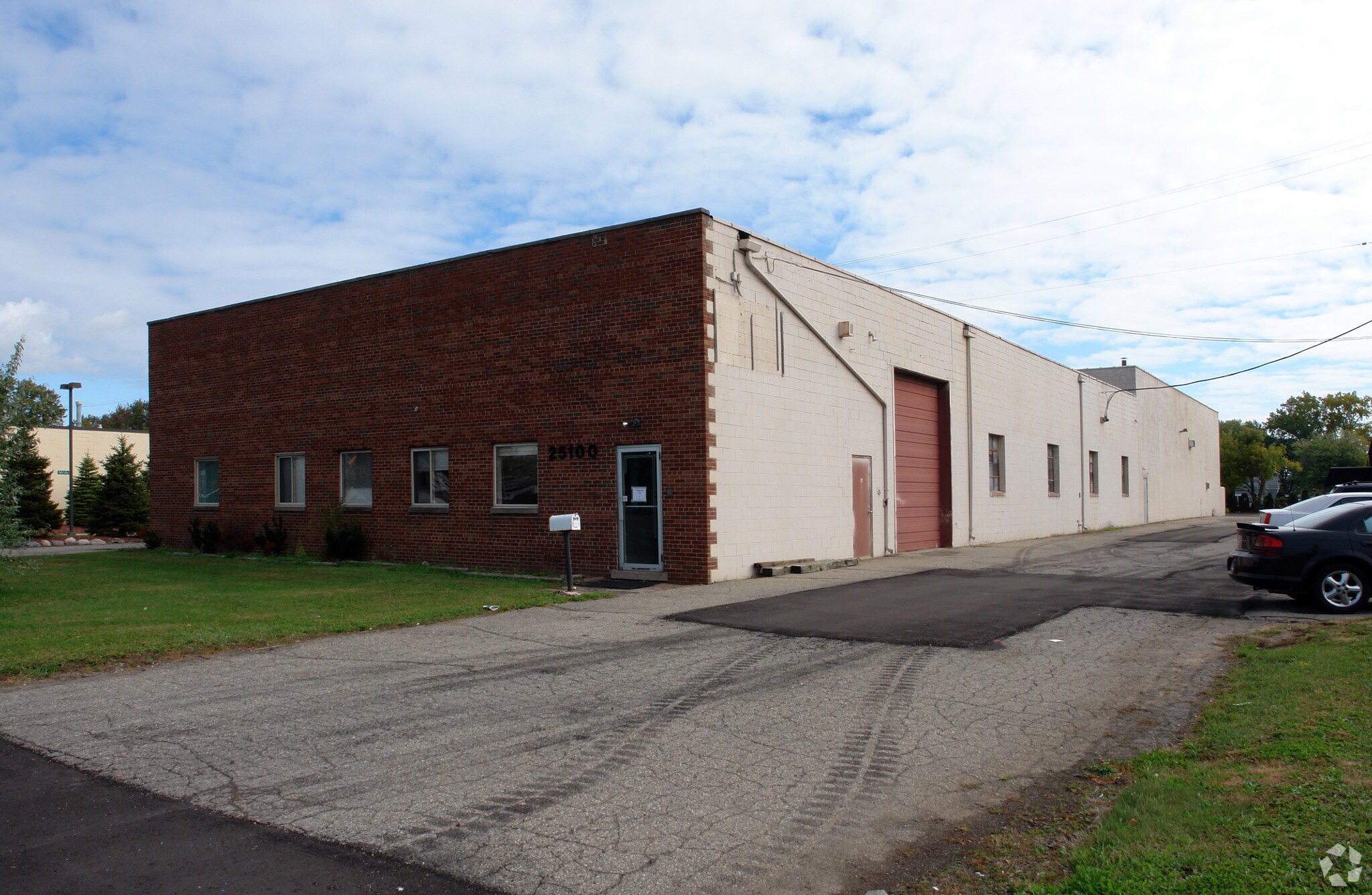 25100 Mound Rd, Warren, MI for sale Primary Photo- Image 1 of 1