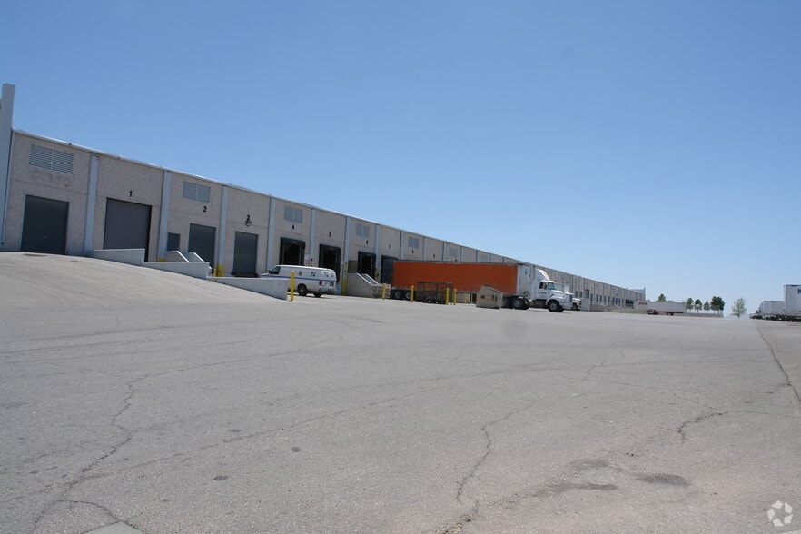 12160 Rojas Dr, El Paso, TX for lease - Building Photo - Image 2 of 9