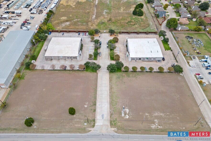 420 Century Way, Red Oak, TX for sale - Building Photo - Image 1 of 1