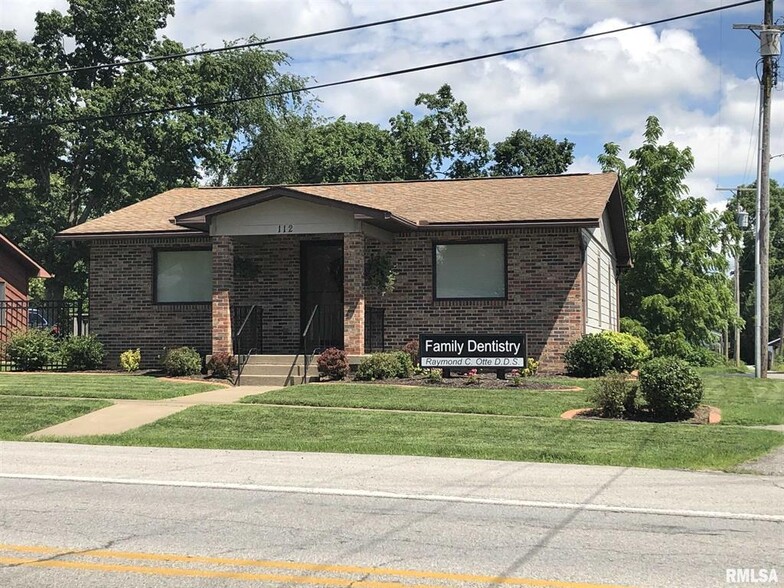 112 Main, Goreville, IL for sale - Primary Photo - Image 1 of 17