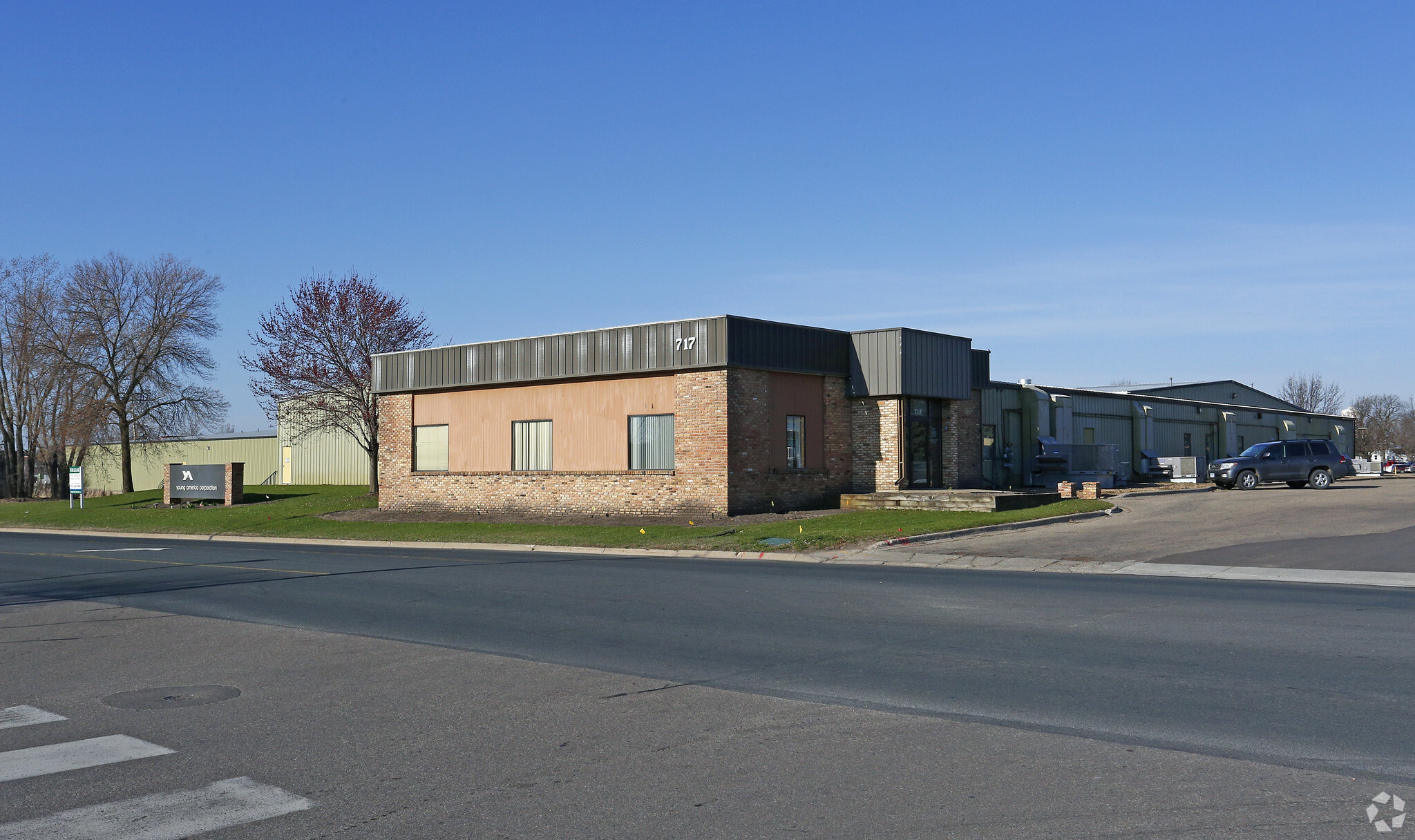 717 Faxon Rd, Norwood Young America, MN for sale Primary Photo- Image 1 of 1