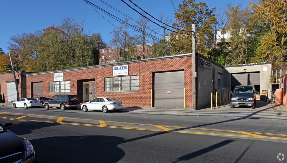 771 Nepperhan Ave, Yonkers, NY for sale - Primary Photo - Image 1 of 4